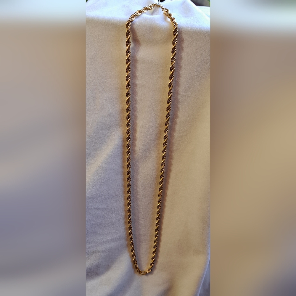 Monet Vintage 80s gold plated rope chain